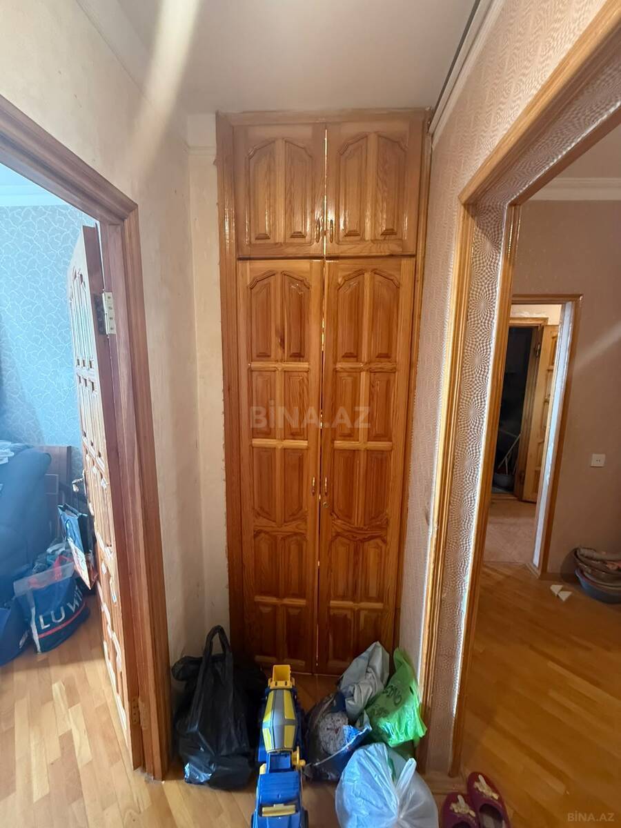 4 otaqlı Köhnə tikili, Əhmədli m., Bakı