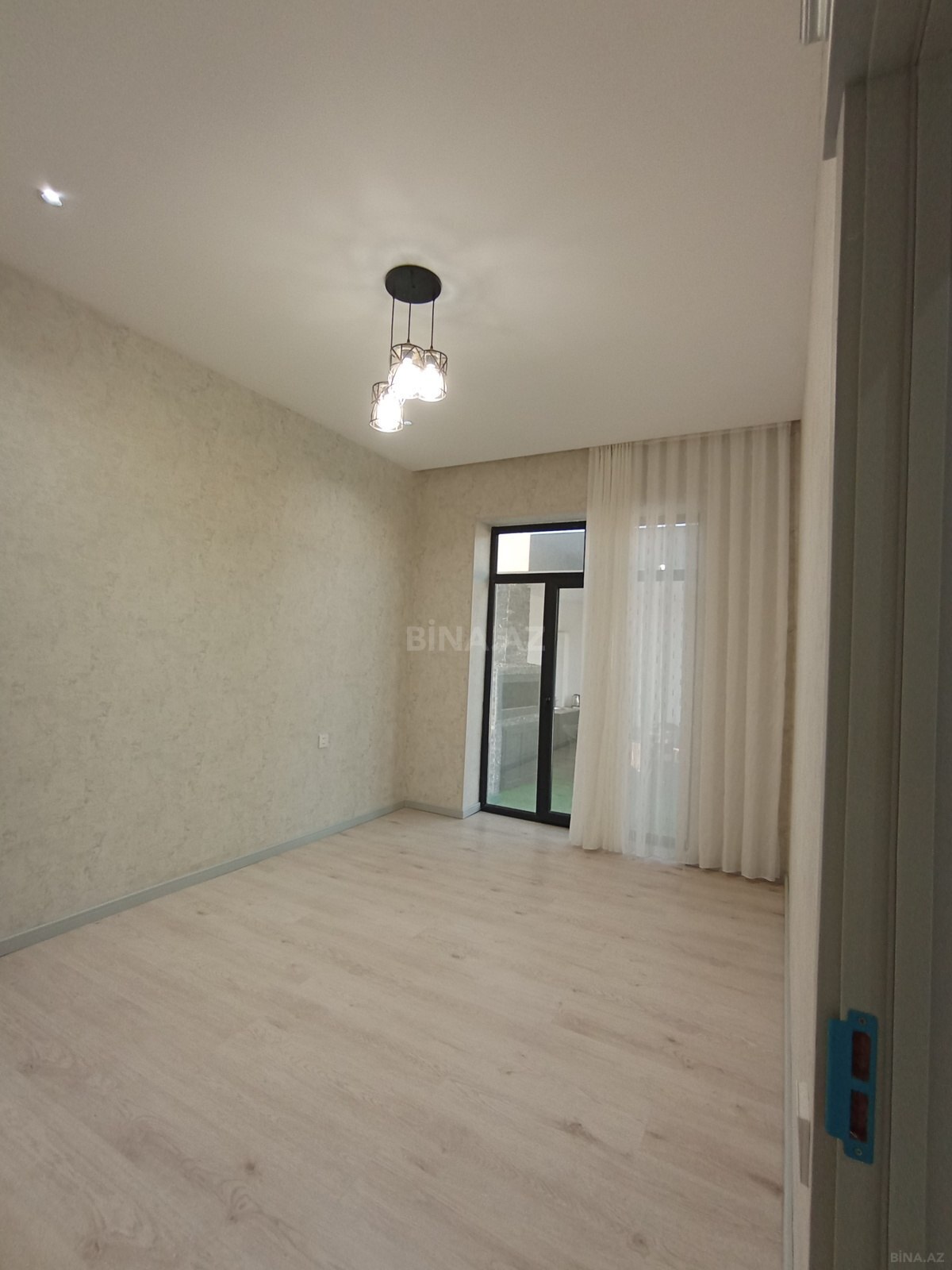 4 otaqlı Həyət evi/Bağ evi, Mərdəkan q., Bakı