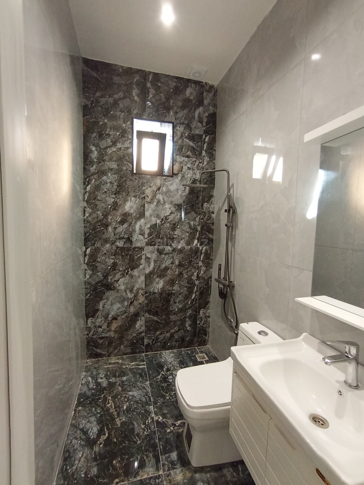 4 otaqlı Həyət evi/Bağ evi, Mərdəkan q., Bakı