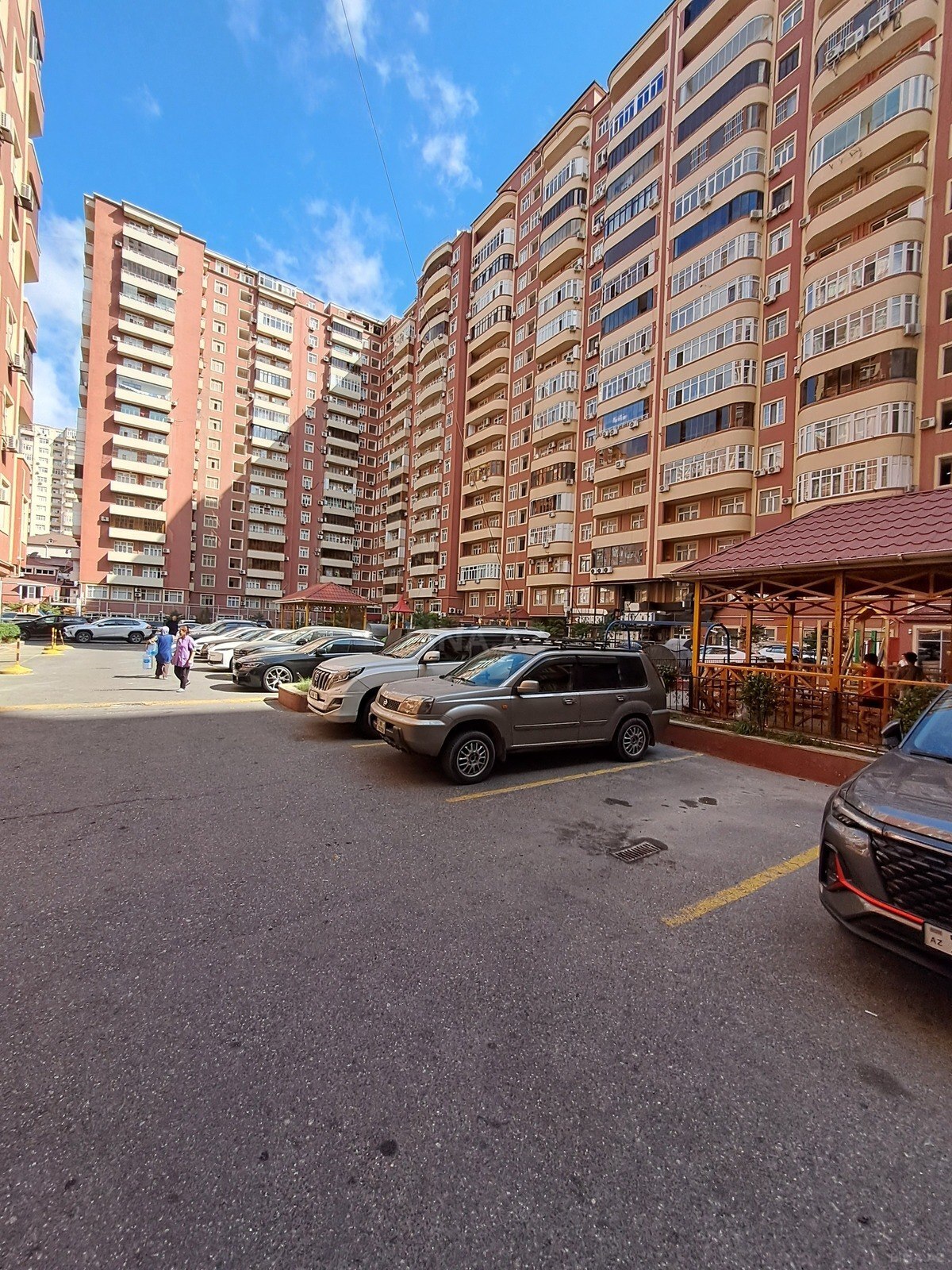 2 otaqlı Yeni tikili, 8-ci mikrorayon q., Bakı