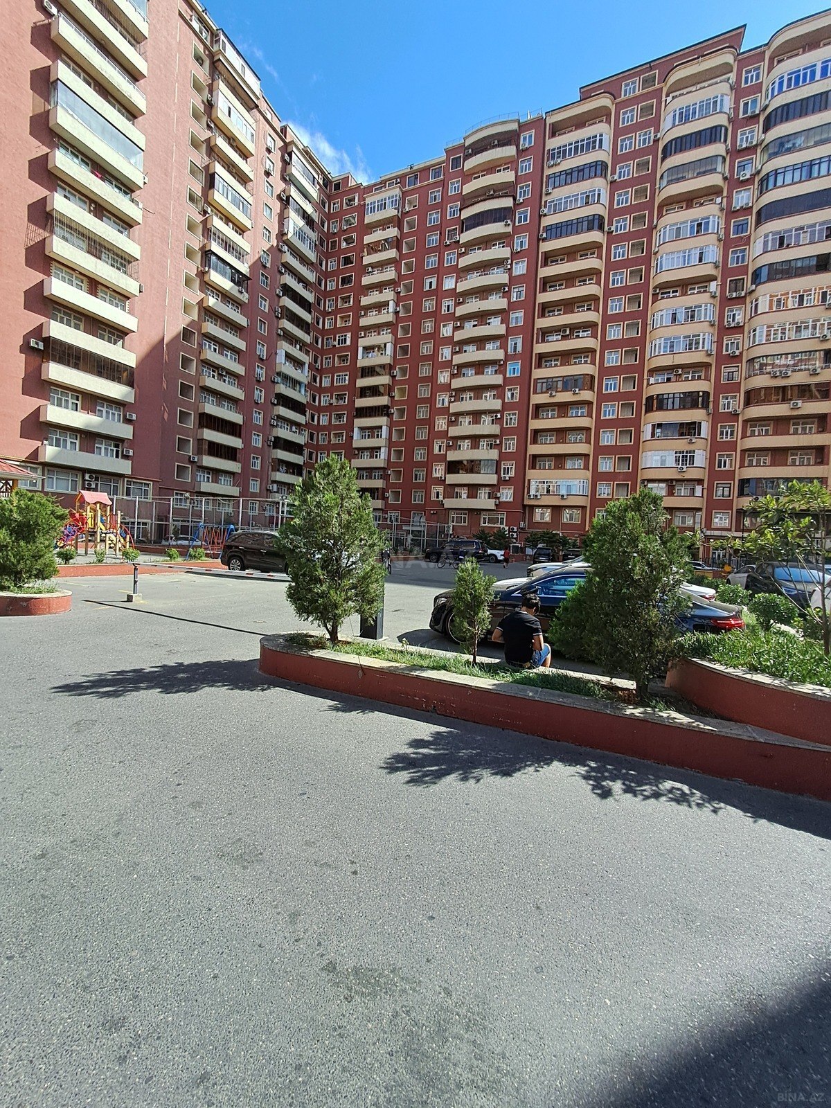 2 otaqlı Yeni tikili, 8-ci mikrorayon q., Bakı