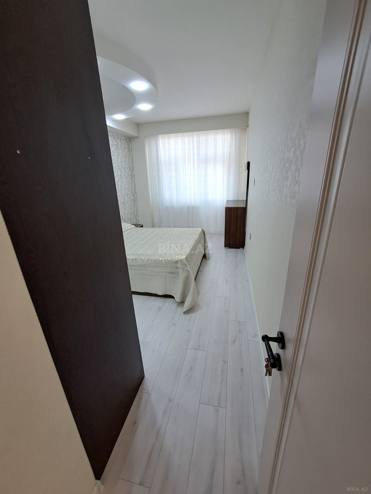 2 otaqlı Yeni tikili, 8-ci mikrorayon q., Bakı