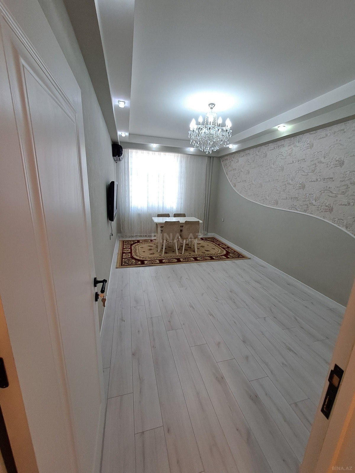 2 otaqlı Yeni tikili, 8-ci mikrorayon q., Bakı