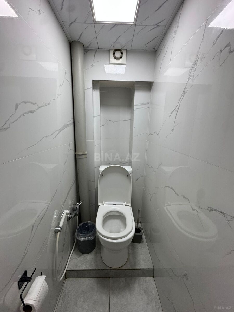 4 otaqlı Köhnə tikili, Bakıxanov q., Bakı