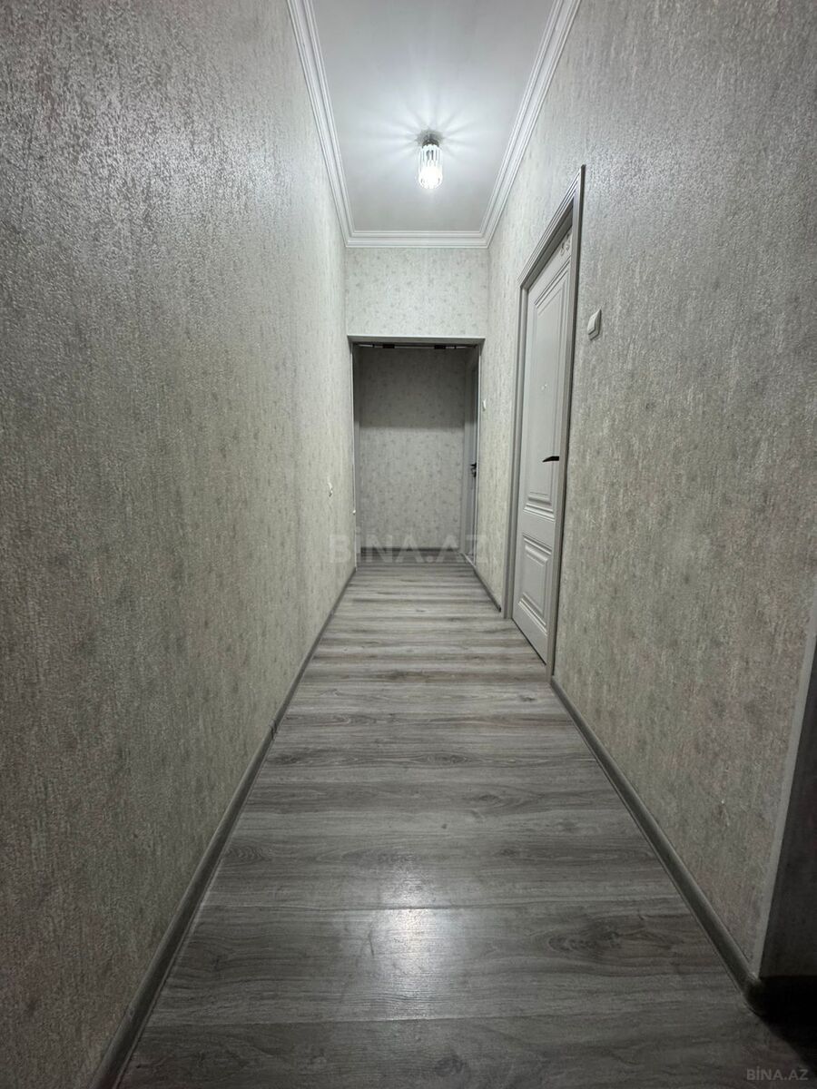 4 otaqlı Köhnə tikili, Bakıxanov q., Bakı