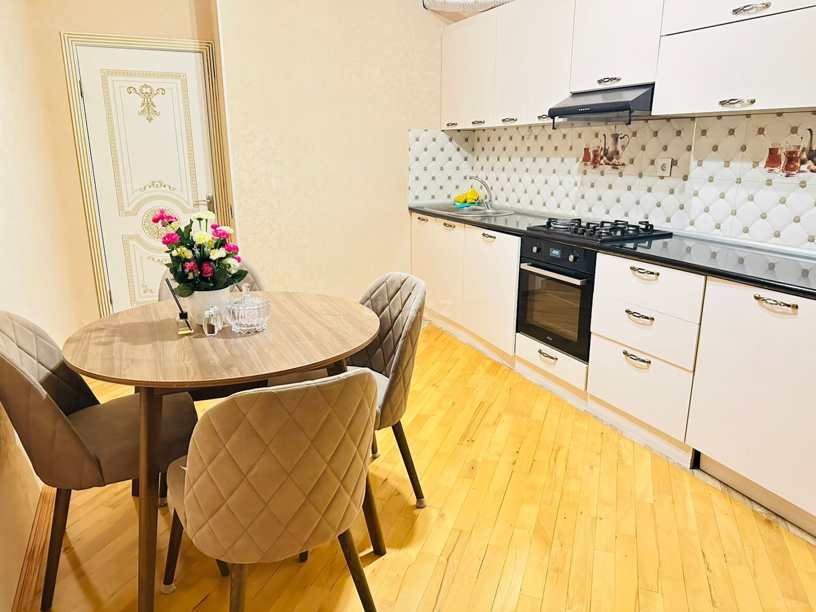 2 otaqlı Yeni tikili, Neftçilər m., Bakı