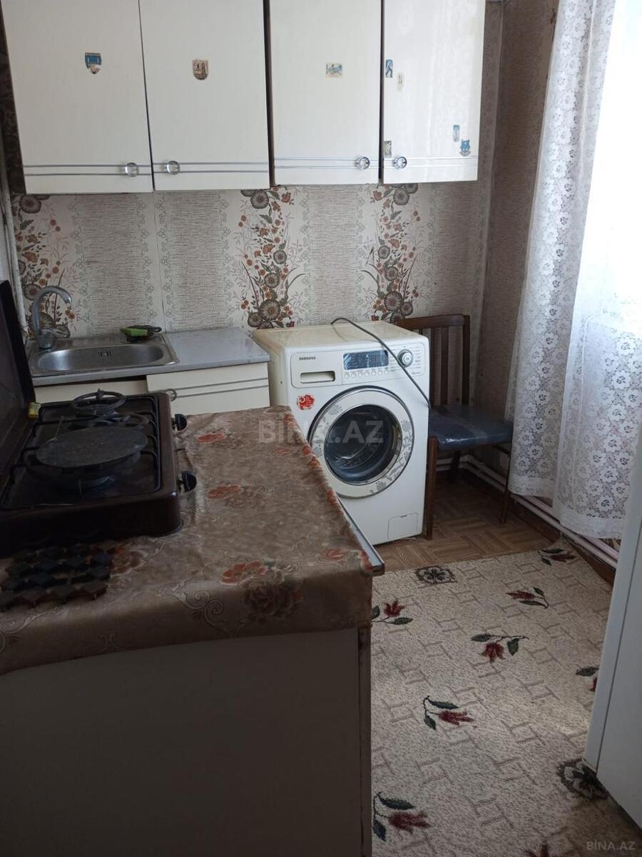 2 otaqlı Köhnə tikili, Memar Əcəmi m., Bakı