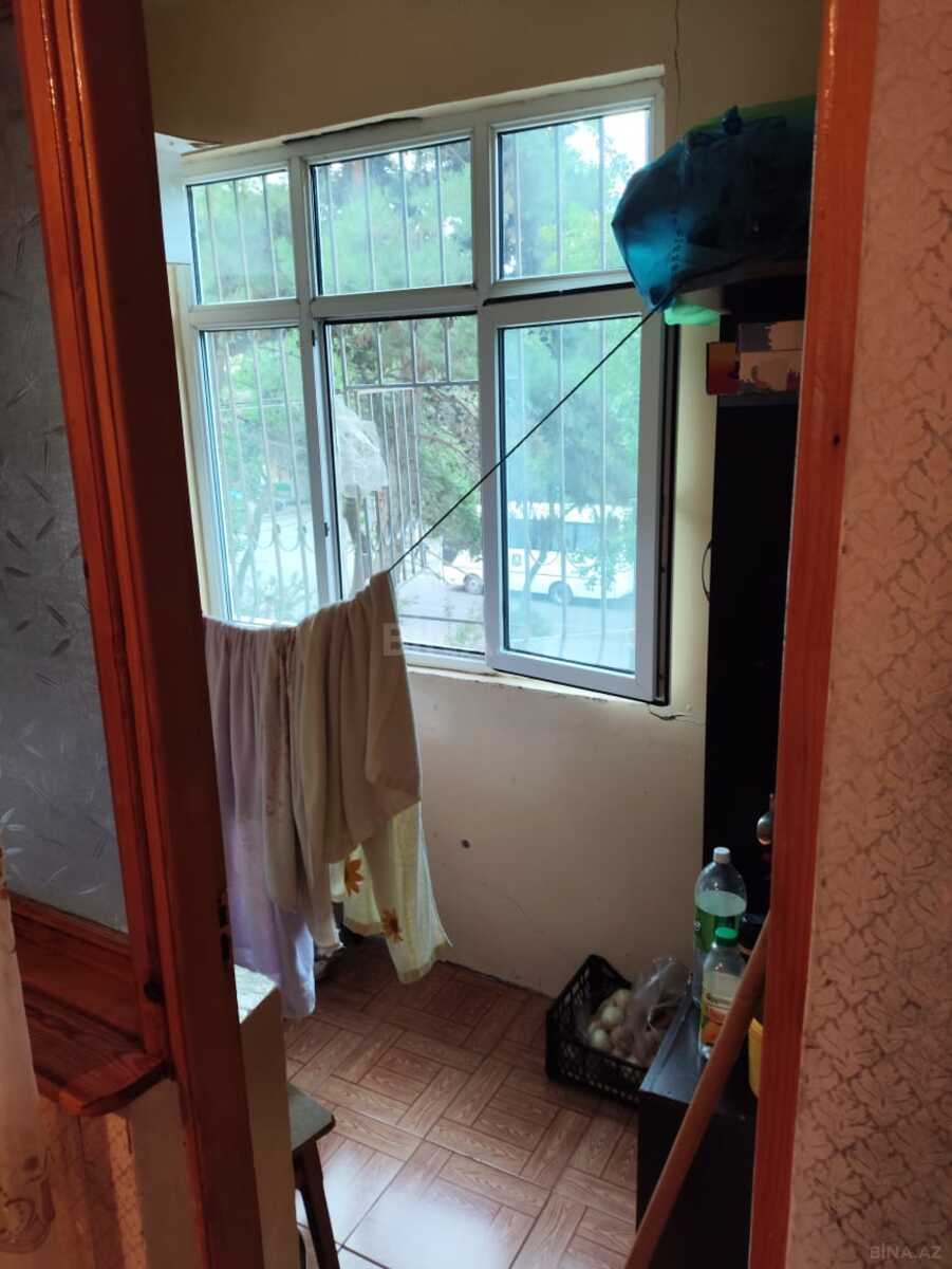 2 otaqlı Köhnə tikili, Memar Əcəmi m., Bakı