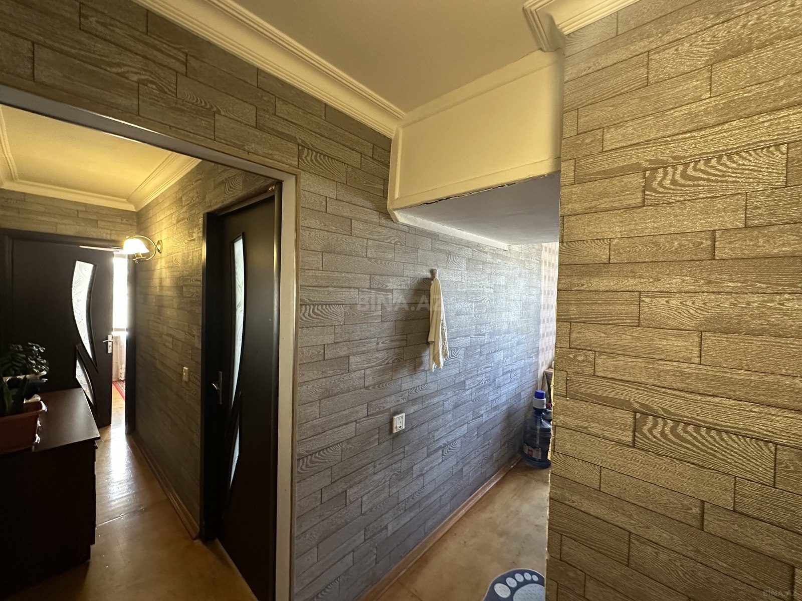 2 otaqlı Köhnə tikili, Xalqlar Dostluğu m., Bakı