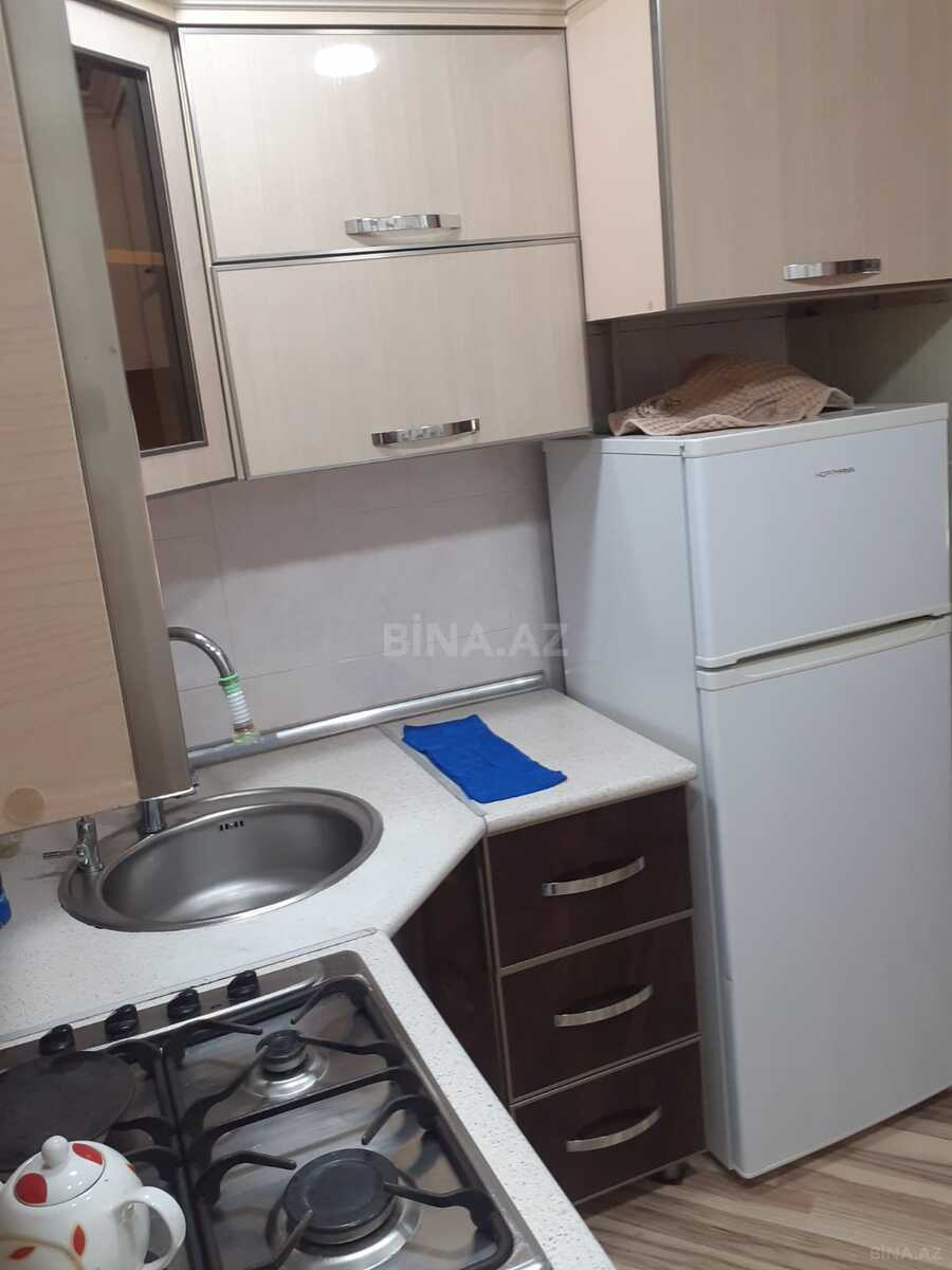 2 otaqlı Köhnə tikili, Neftçilər m., Bakı