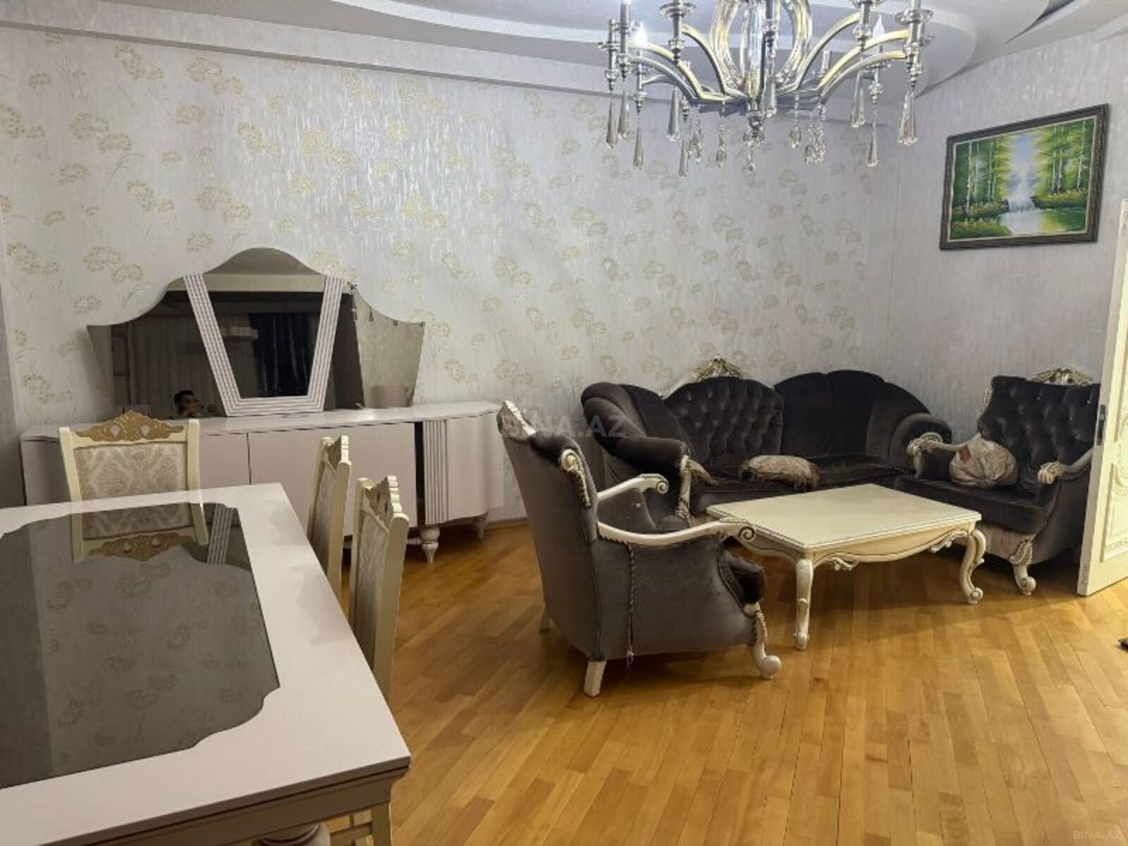 5 otaqlı Yeni tikili, Nizami m., Bakı