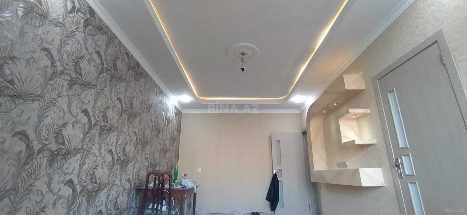 2 otaqlı Köhnə tikili, Memar Əcəmi m., Bakı