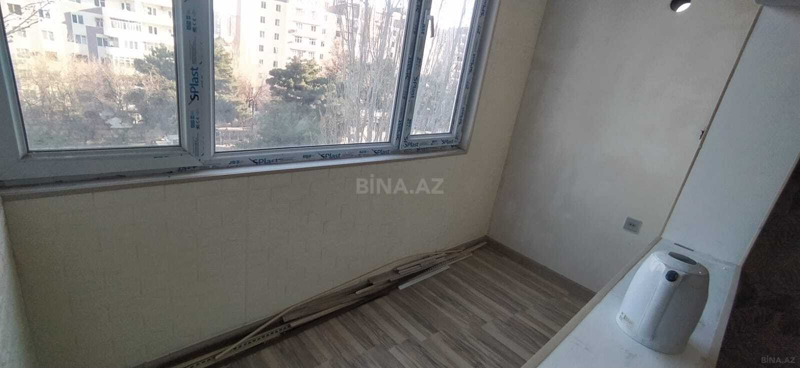 2 otaqlı Köhnə tikili, Memar Əcəmi m., Bakı