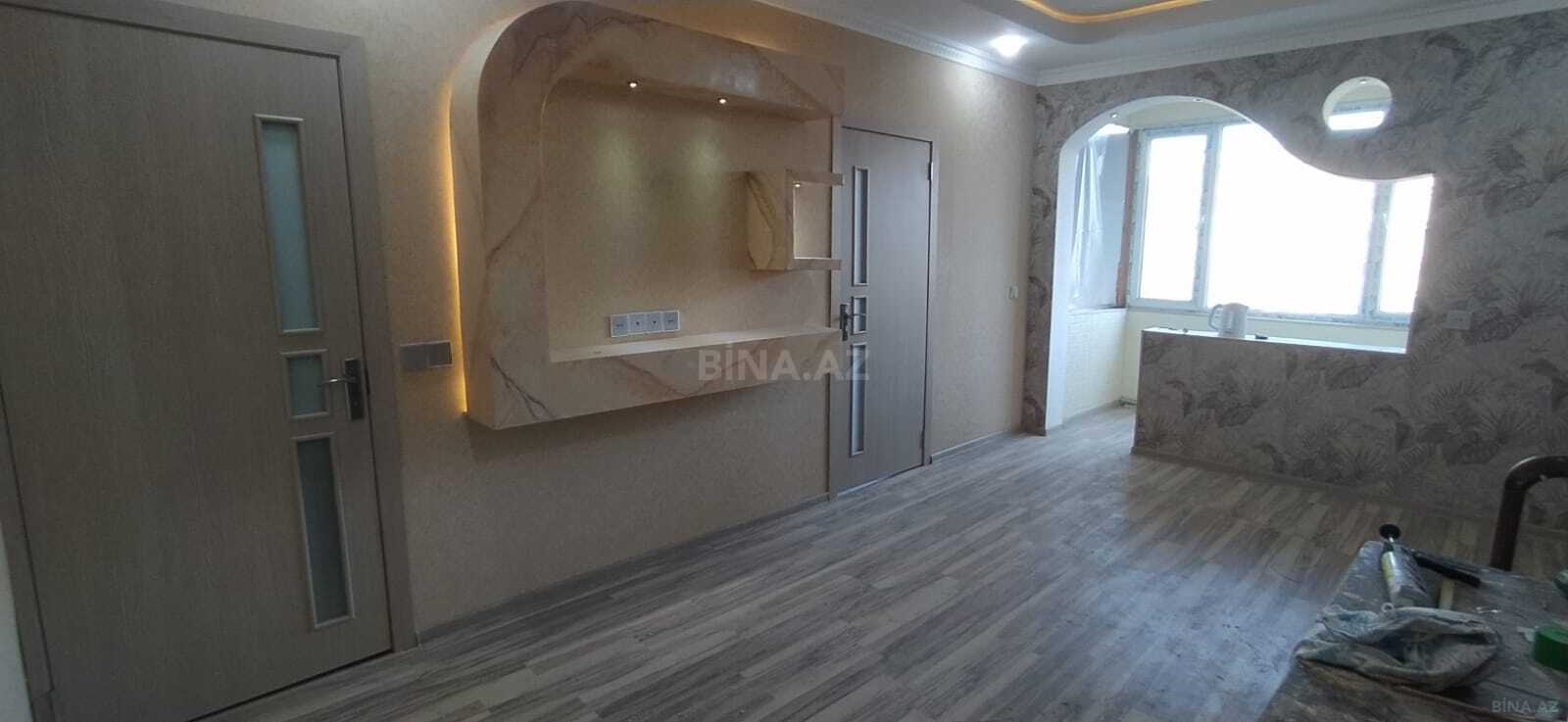 2 otaqlı Köhnə tikili, Memar Əcəmi m., Bakı