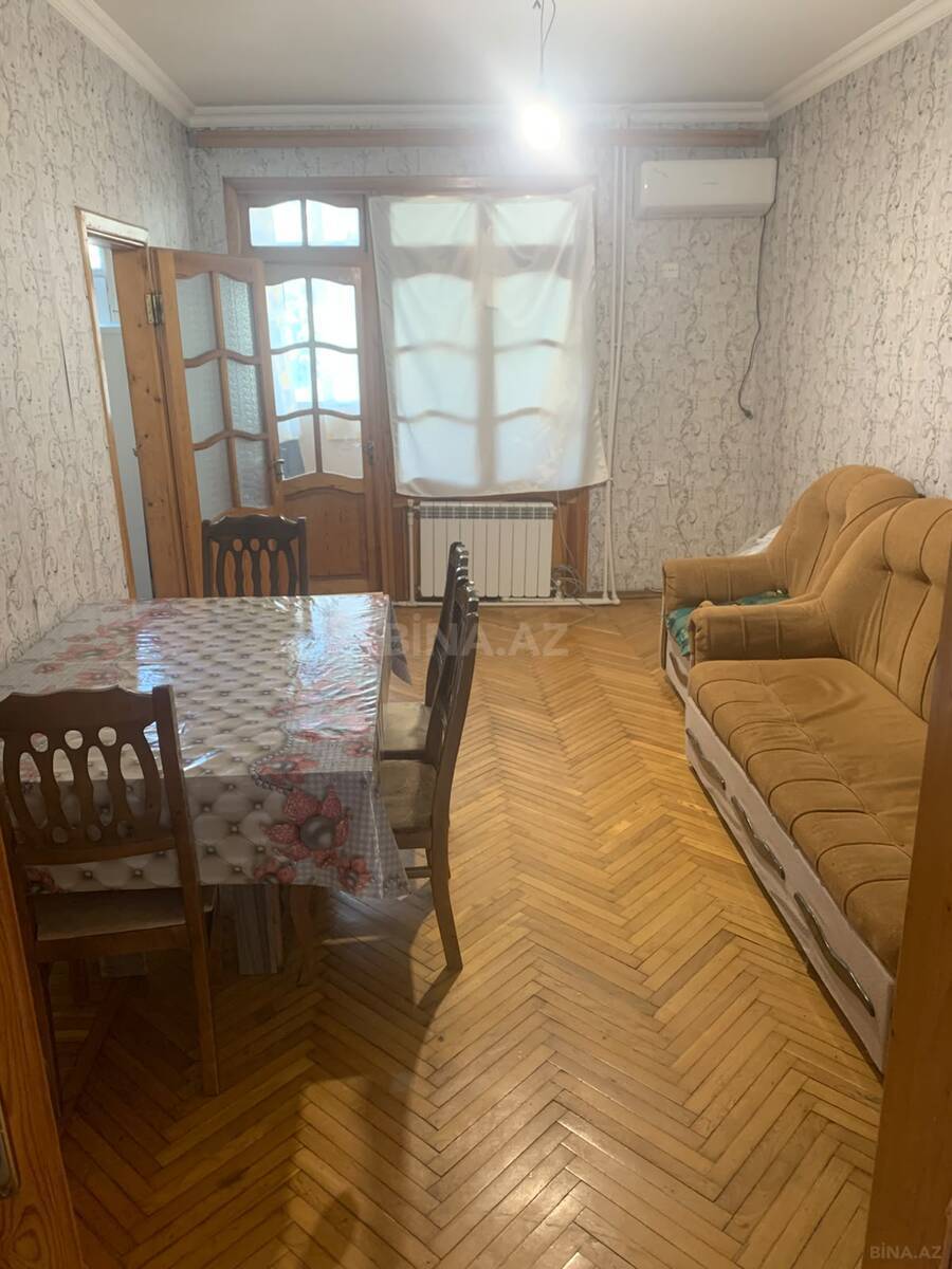 2 otaqlı Köhnə tikili, Memar Əcəmi m., Bakı