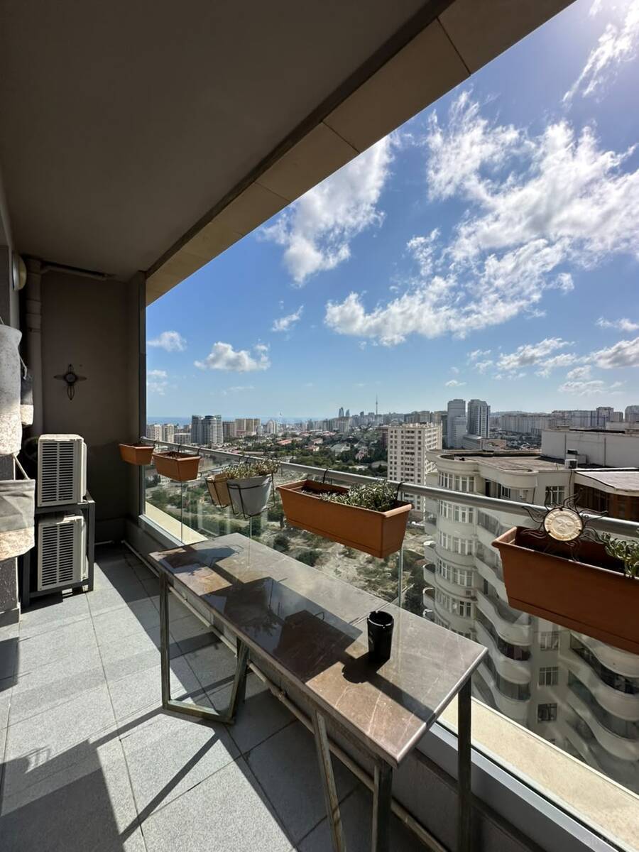 2 otaqlı Yeni tikili, 8 Noyabr m., Bakı