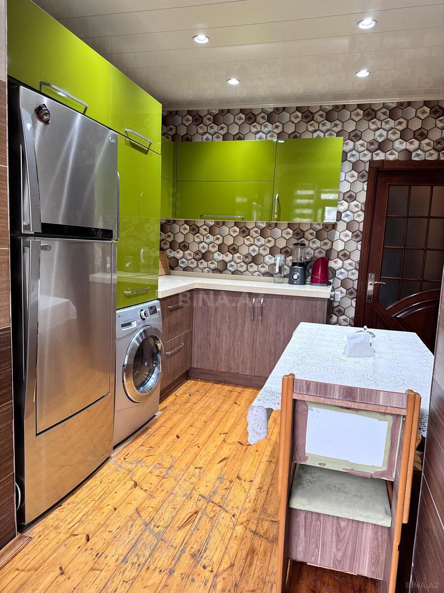 4 otaqlı Köhnə tikili, Əhmədli m., Bakı