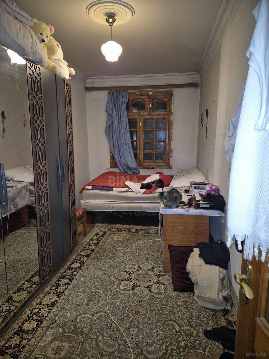 2 otaqlı Köhnə tikili, Memar Əcəmi m., Bakı