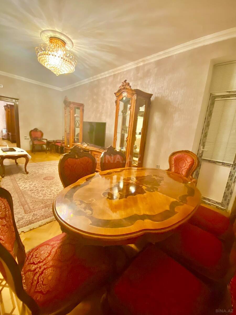 3 otaqlı Yeni tikili, İnşaatçılar m., Bakı