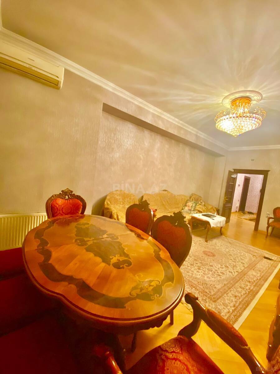 3 otaqlı Yeni tikili, İnşaatçılar m., Bakı