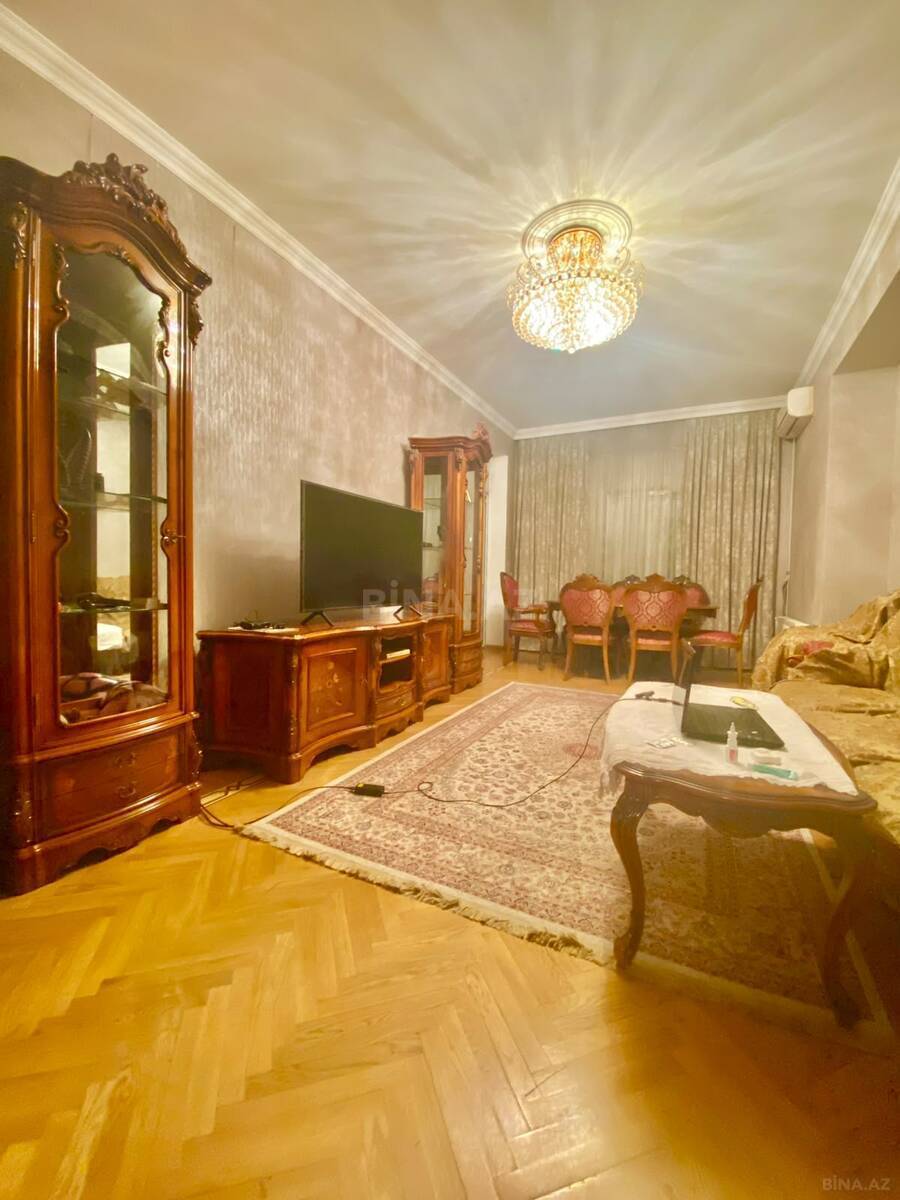 3 otaqlı Yeni tikili, İnşaatçılar m., Bakı