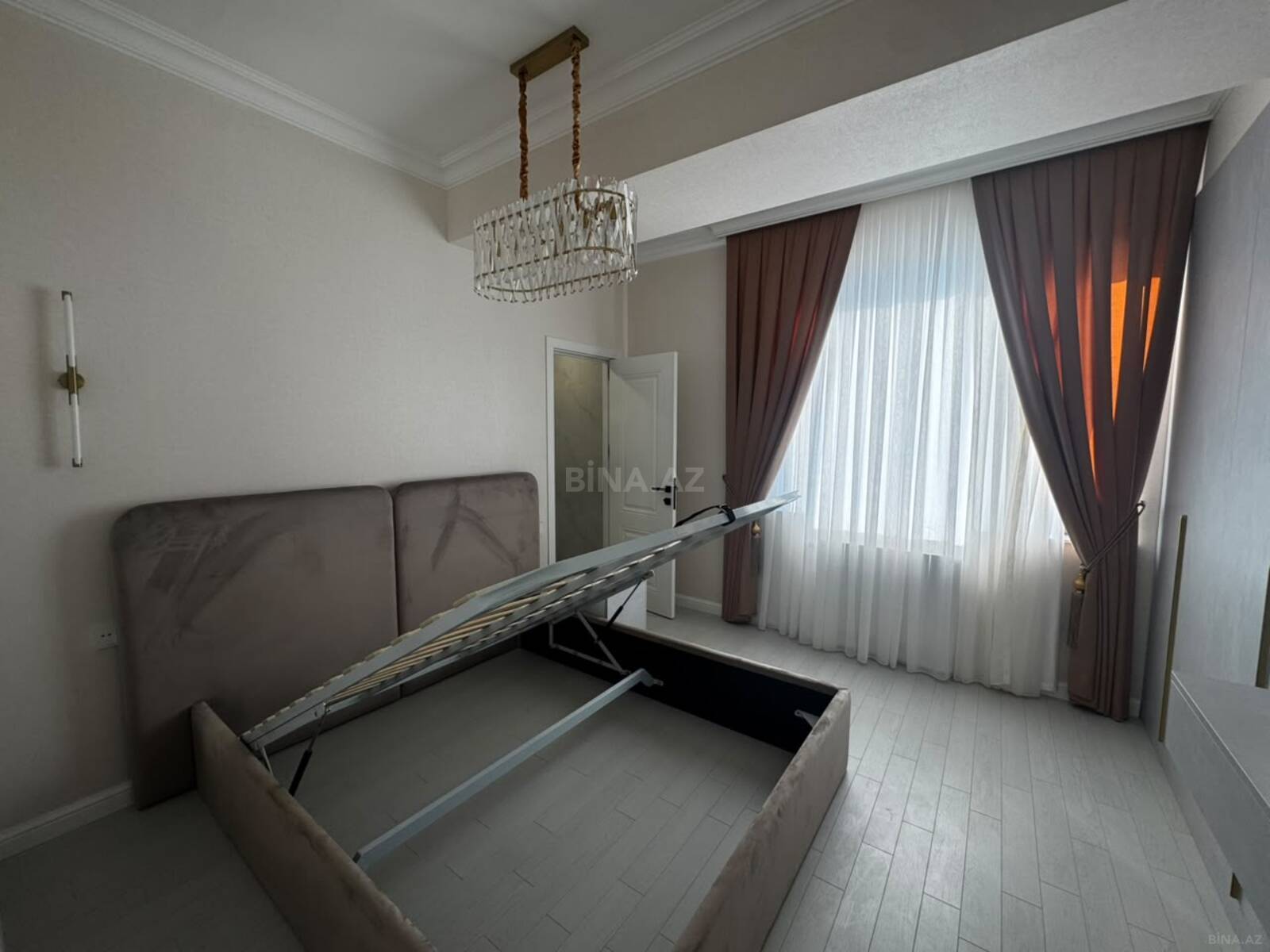3 otaqlı Yeni tikili, Şah İsmayıl Xətai m., Bakı