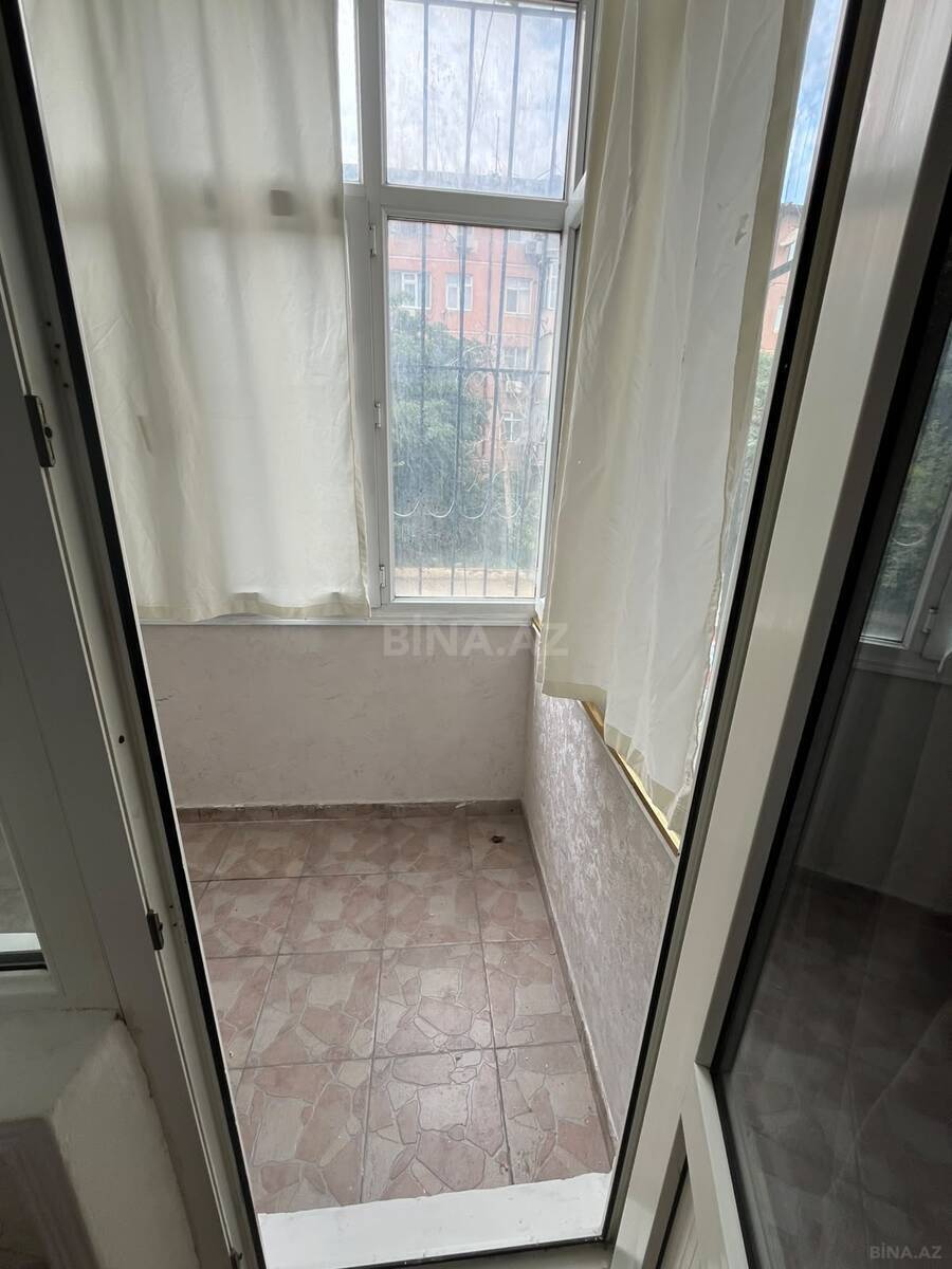 2 otaqlı Köhnə tikili, Memar Əcəmi m., Bakı