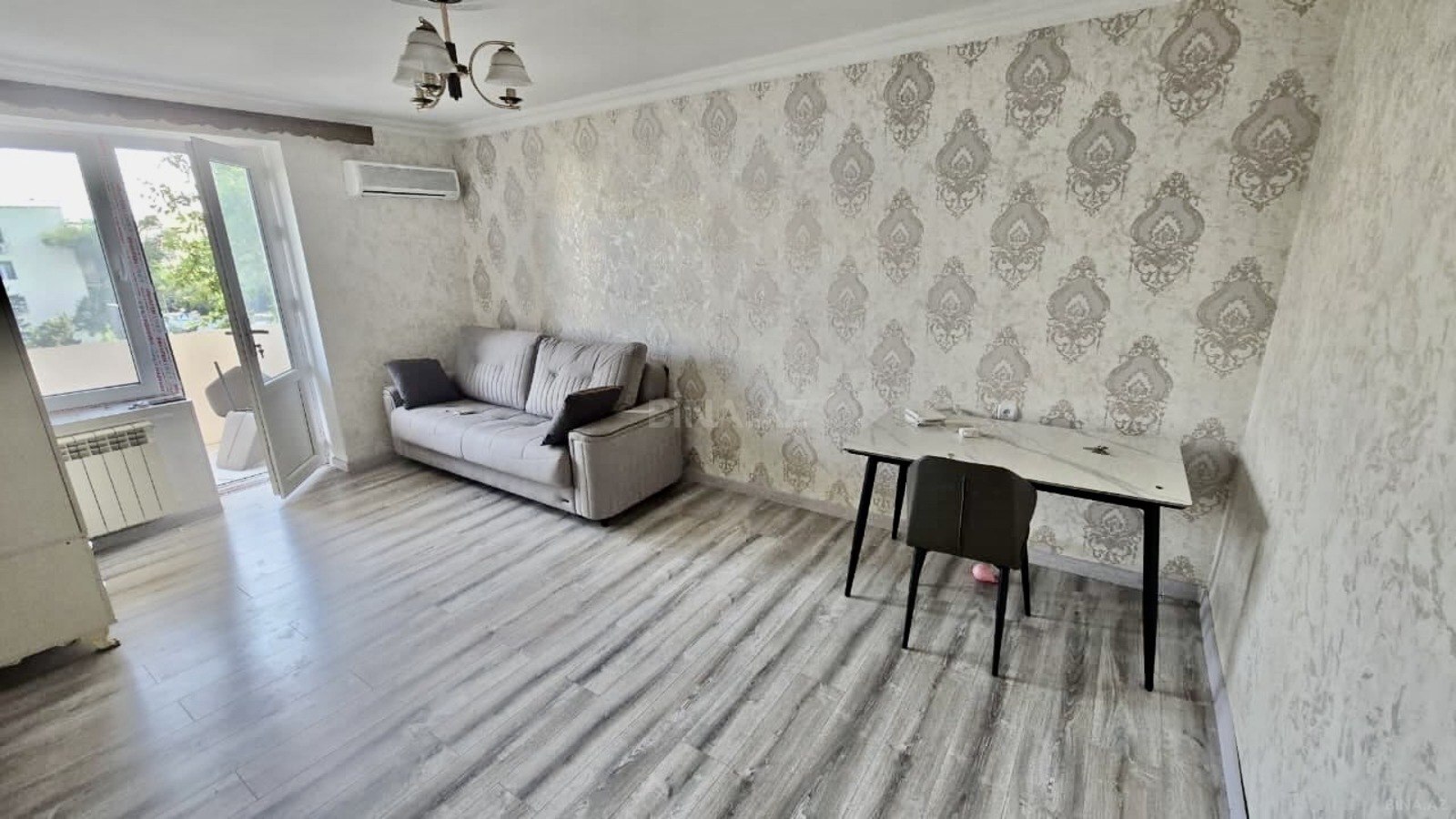 1 otaqlı Köhnə tikili, Qara Qarayev m., Bakı