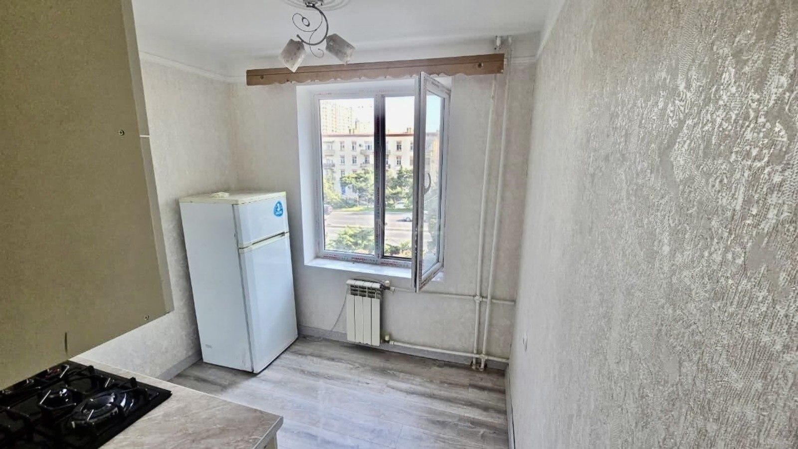 1 otaqlı Köhnə tikili, Qara Qarayev m., Bakı