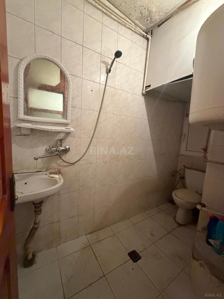 2 otaqlı Köhnə tikili, Memar Əcəmi m., Bakı