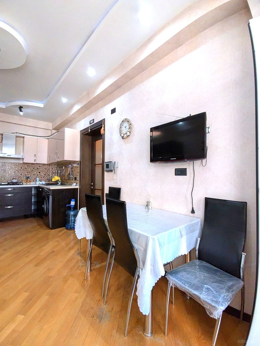 2 otaqlı Yeni tikili, 8 Noyabr m., Bakı