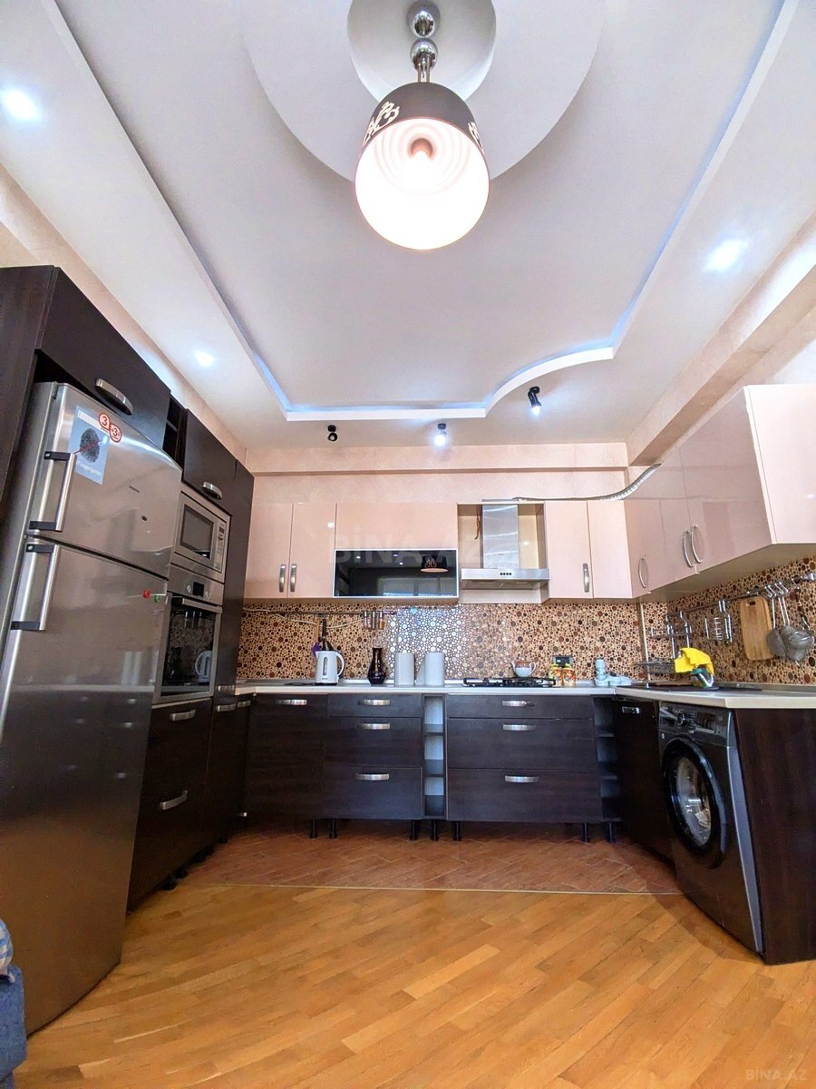 2 otaqlı Yeni tikili, 8 Noyabr m., Bakı