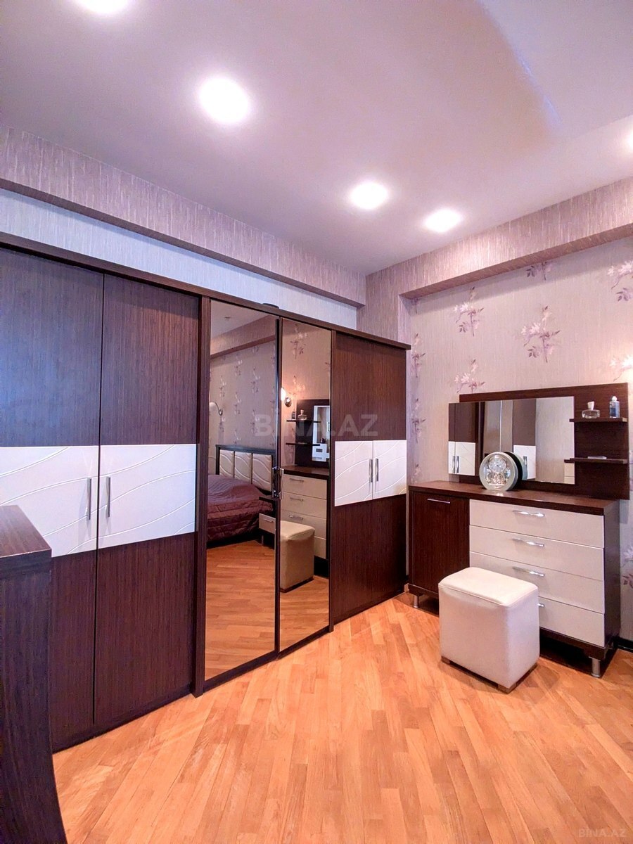 2 otaqlı Yeni tikili, 8 Noyabr m., Bakı