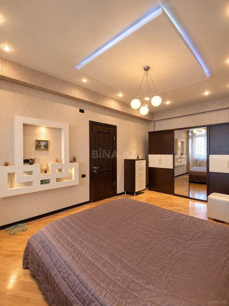 2 otaqlı Yeni tikili, 8 Noyabr m., Bakı