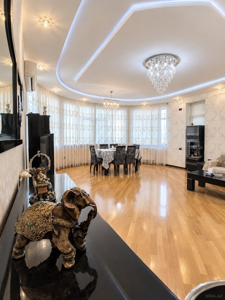 2 otaqlı Yeni tikili, 8 Noyabr m., Bakı