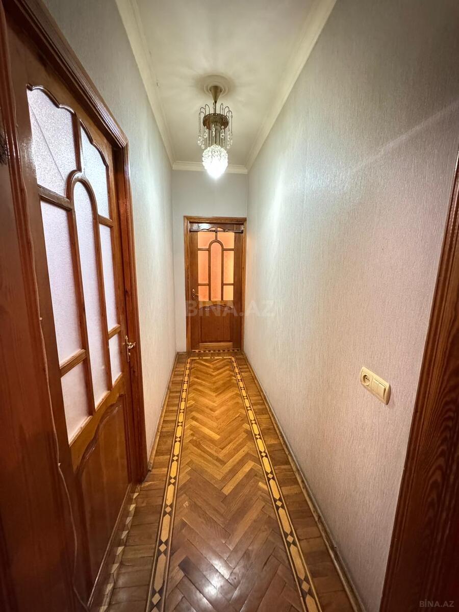 4 otaqlı Köhnə tikili, Azadlıq Prospekti m., Bakı