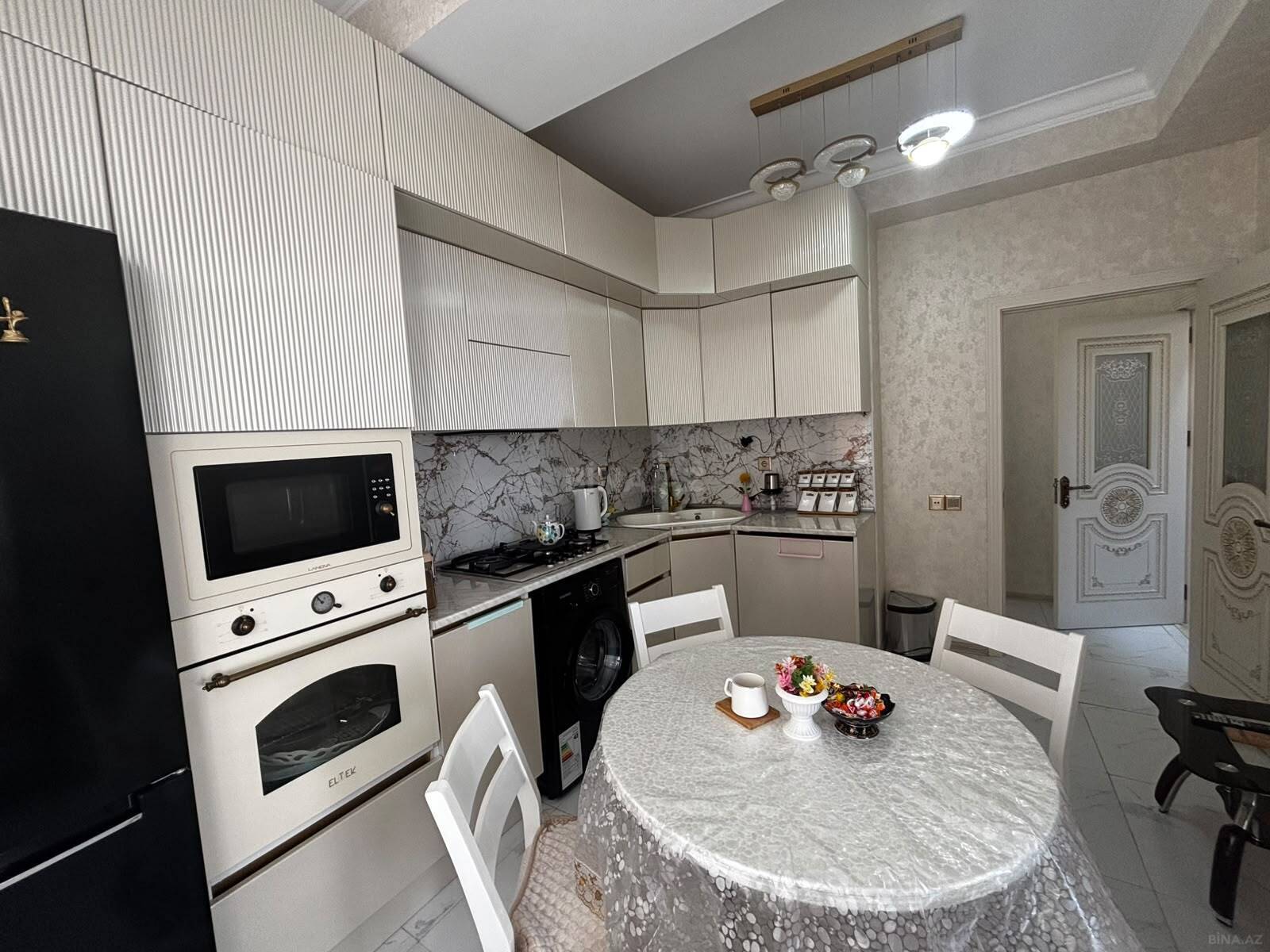 3 otaqlı Yeni tikili, Qara Qarayev m., Bakı