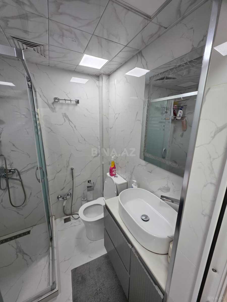 3 otaqlı Köhnə tikili, Neftçilər m., Bakı