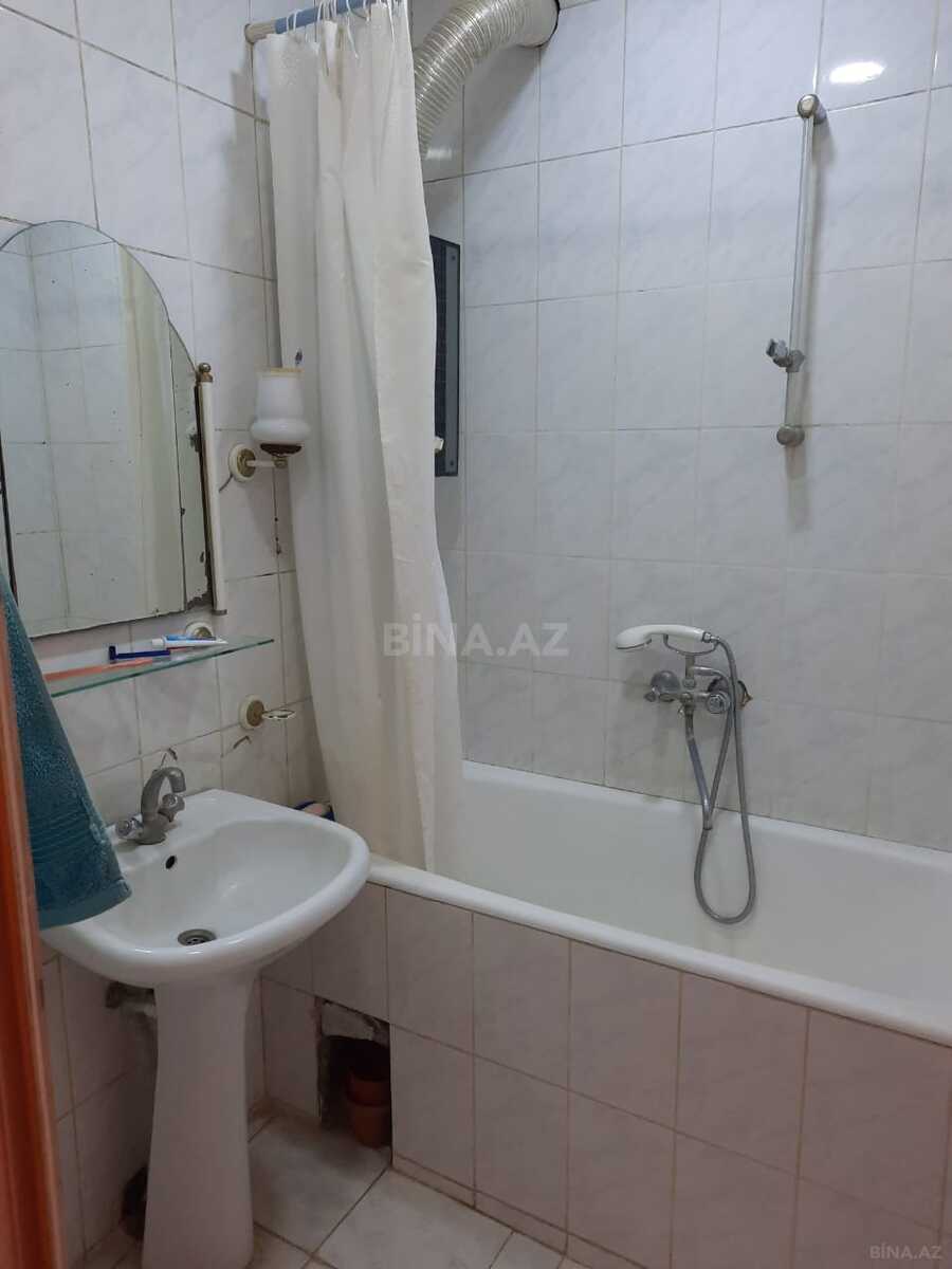 2 otaqlı Köhnə tikili, Memar Əcəmi m., Bakı