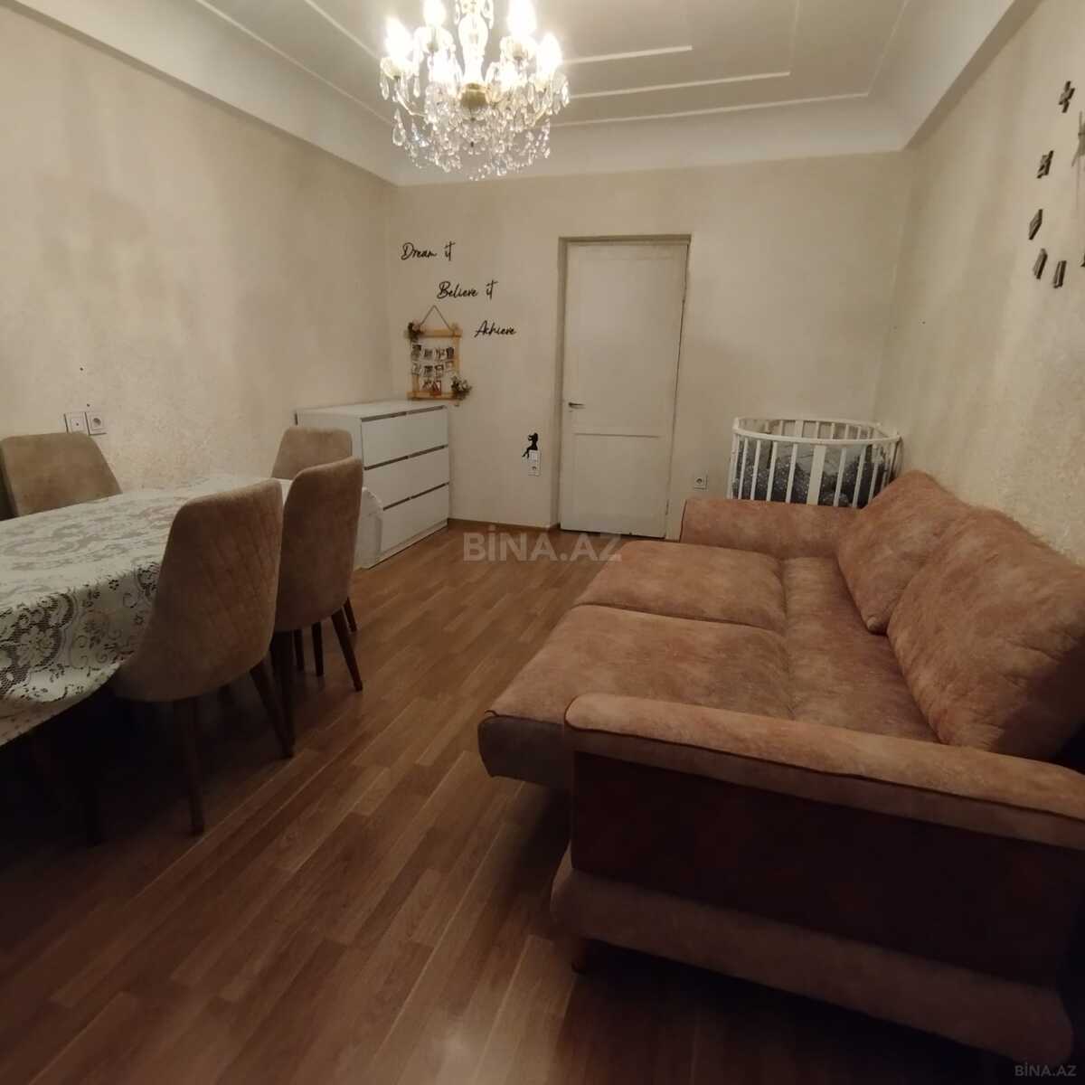 3 otaqlı Köhnə tikili, İnşaatçılar m., Bakı