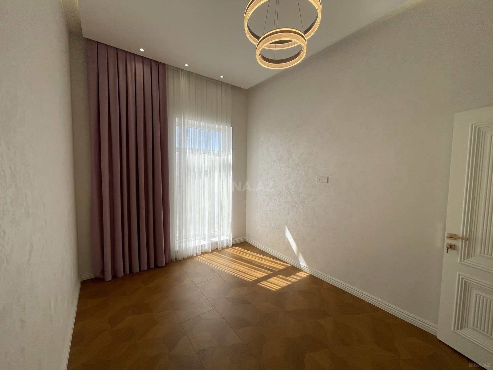 4 otaqlı Həyət evi/Bağ evi, Mərdəkan q., Bakı