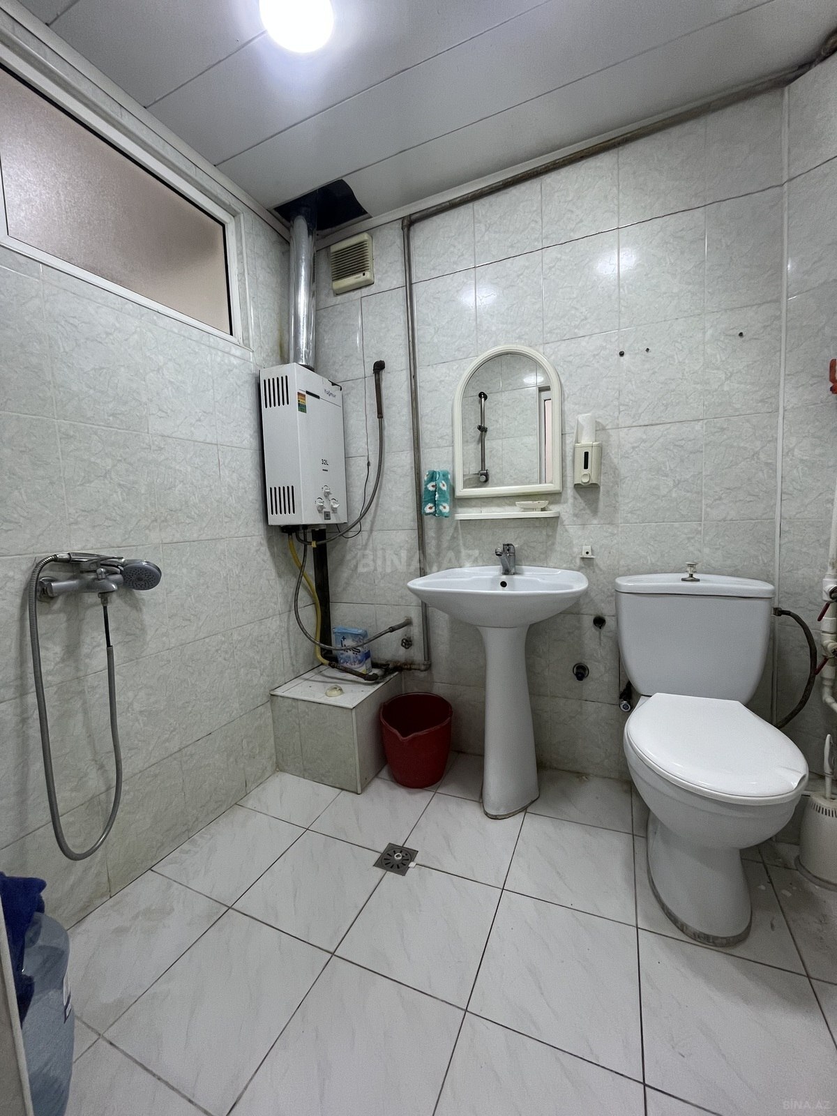 1 otaqlı Köhnə tikili, Avtovağzal m., Bakı