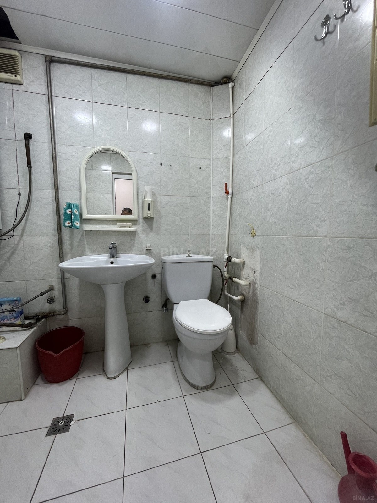 1 otaqlı Köhnə tikili, Avtovağzal m., Bakı
