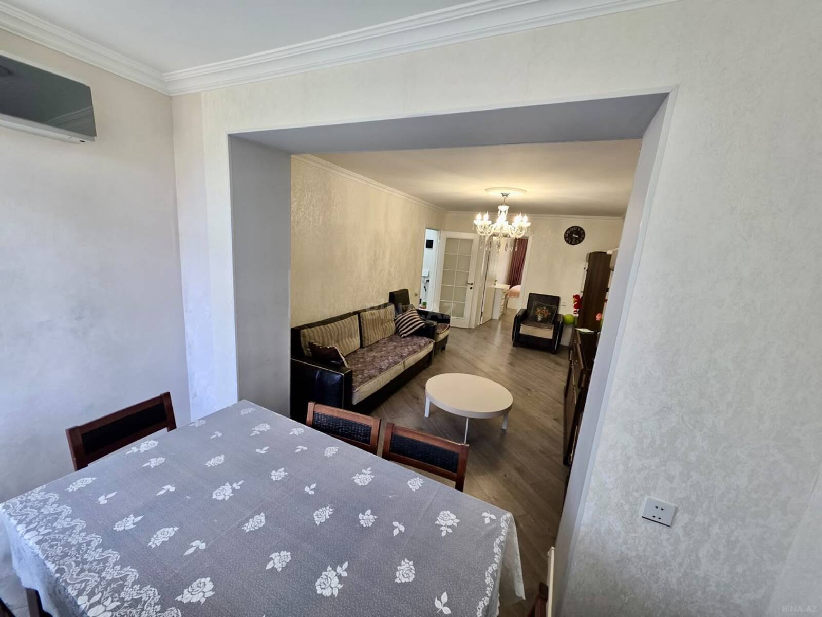3 otaqlı Köhnə tikili, Neftçilər m., Bakı