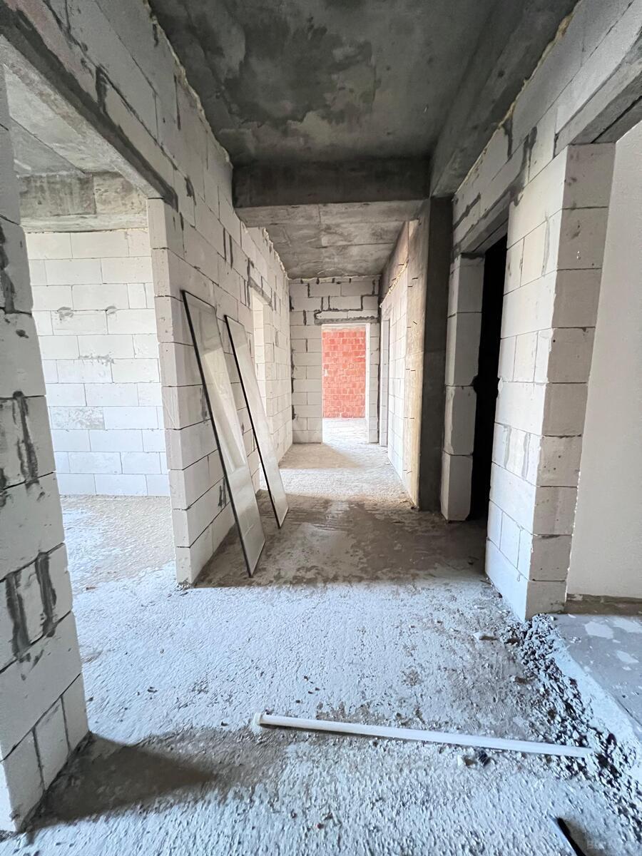 4 otaqlı Yeni tikili, Qara Qarayev m., Bakı