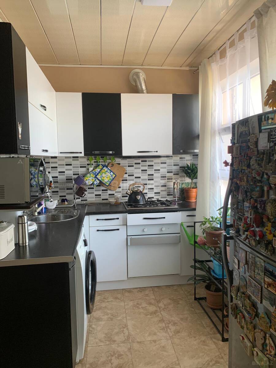5 otaqlı Köhnə tikili, Həzi Aslanov m., Bakı