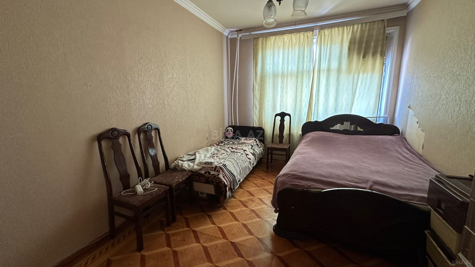 2 otaqlı Köhnə tikili, Memar Əcəmi m., Bakı