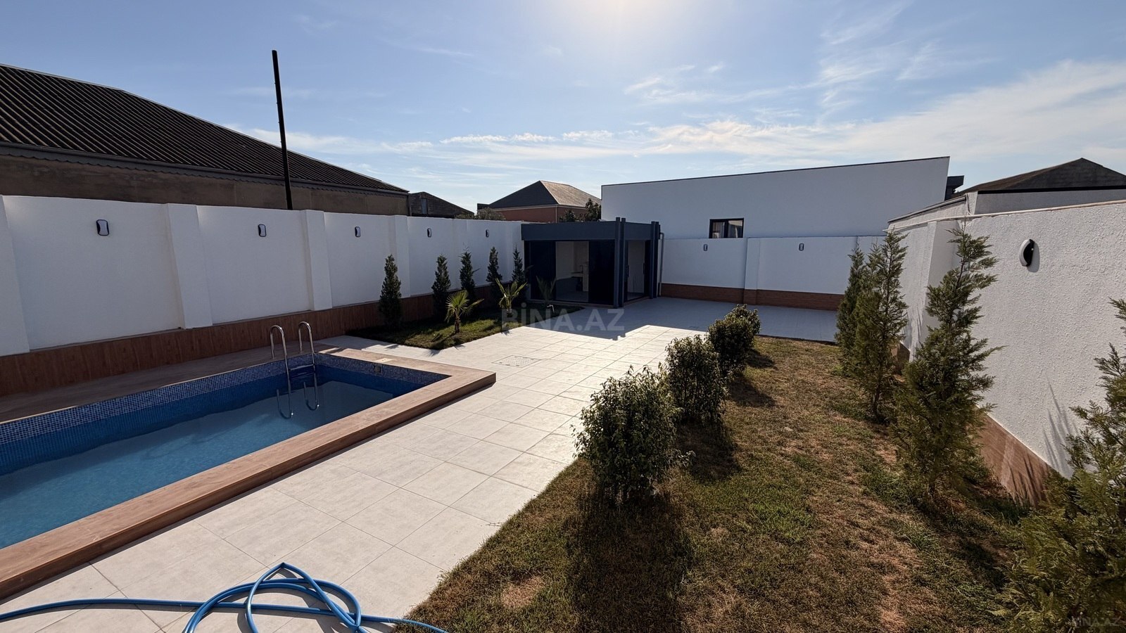 4 otaqlı Həyət evi/Bağ evi, Şüvəlan q., Bakı