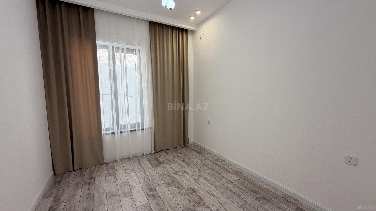 4 otaqlı Həyət evi/Bağ evi, Şüvəlan q., Bakı