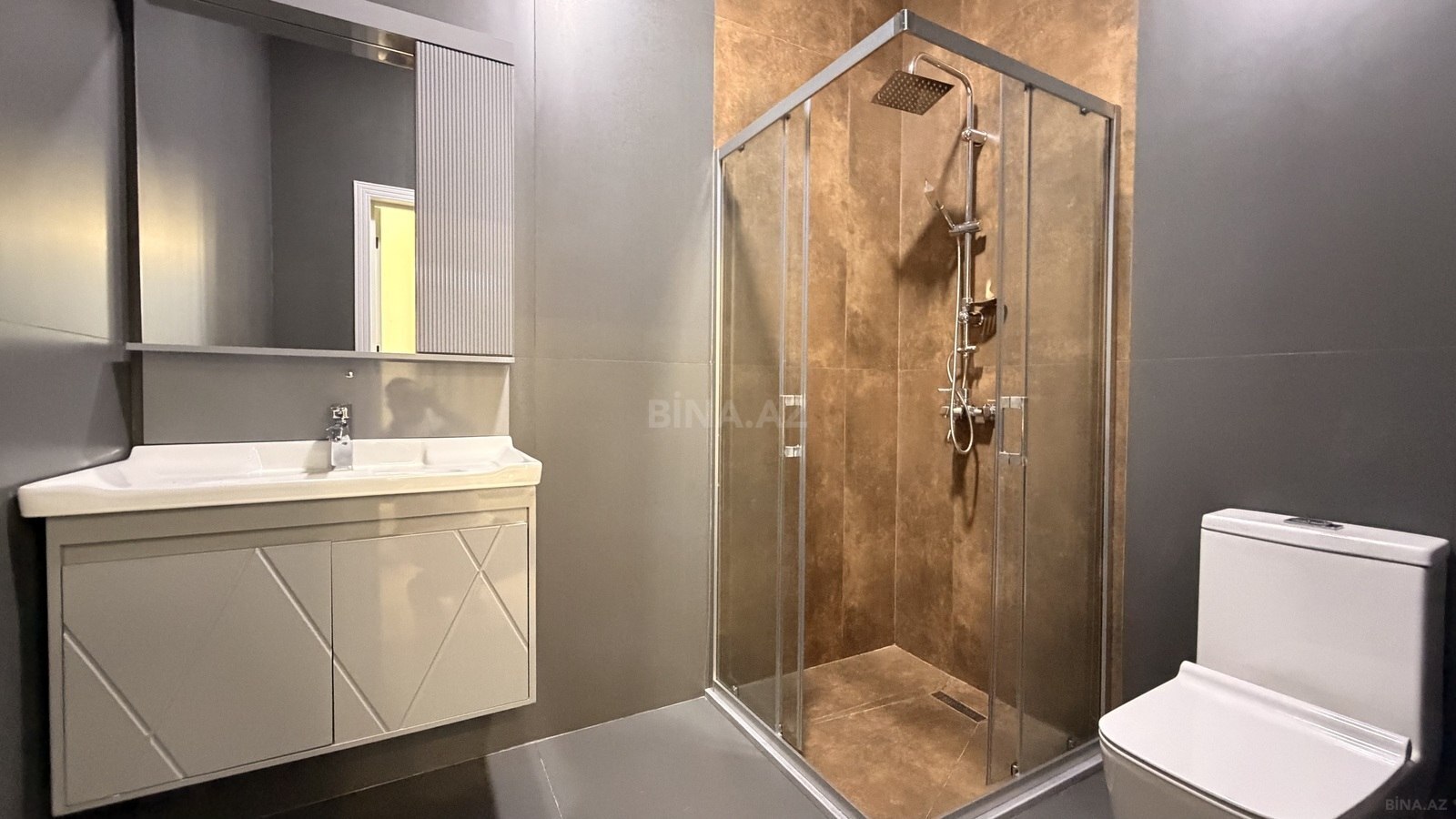 4 otaqlı Həyət evi/Bağ evi, Şüvəlan q., Bakı